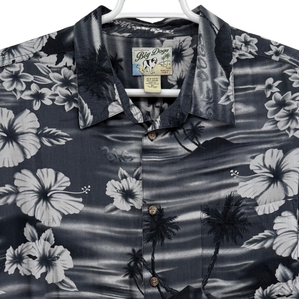 Big Dogs Mens 2X Hawaiian Shirt Gray Hibiscus Palm Tree Rayon Camp Button Down